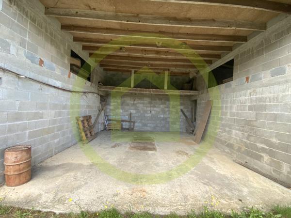 Bâtiment à LA FORET DU TEMPLE (23360)