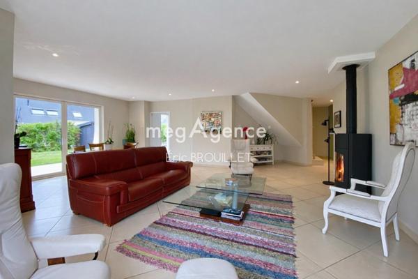 Maison à BEAUCOUZE, 49070 - 7 pièces 171m²
