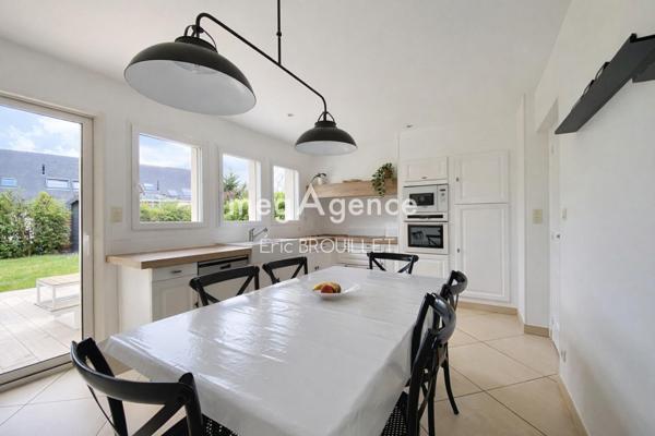 Maison à BEAUCOUZE, 49070 - 7 pièces 171m²