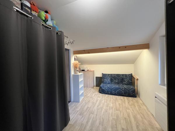 Maison avec vue sur le lac et fort potentiel de rénovation - Investissement idéal