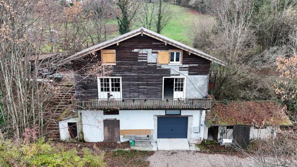 Maison avec vue sur le lac et fort potentiel de rénovation - Investissement idéal