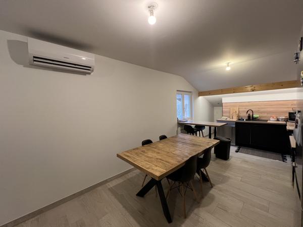 Maison avec vue sur le lac et fort potentiel de rénovation - Investissement idéal