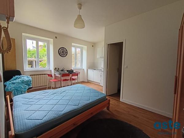 Studio 21 m² au calme sur jardin – Emplacement N°1 Facs & Lanrédec !