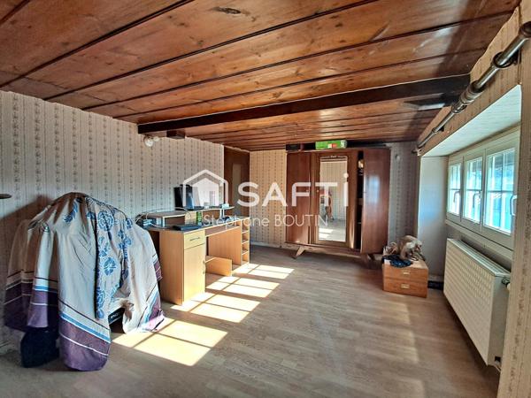 Maison 157 m² - 2  chambres - Garage - Terrain 567 m² clos.