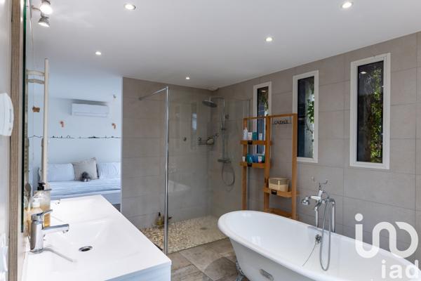 Maison 5 pièces de 169 m² à Sainte-Florine (43250)