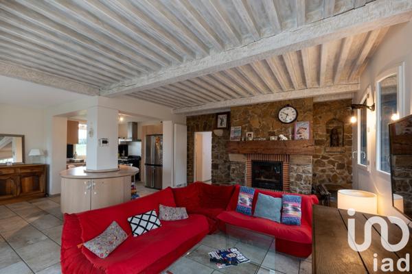 Maison 5 pièces de 169 m² à Sainte-Florine (43250)