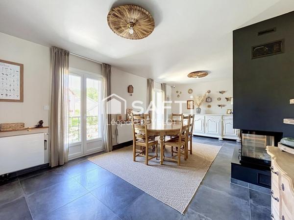 Superbe Maison avec piscine, terrasse, balcon et jardin sans vis-à-vis