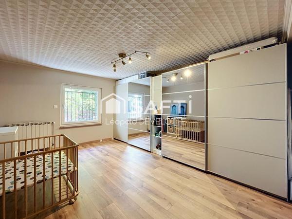 Superbe Maison avec piscine, terrasse, balcon et jardin sans vis-à-vis