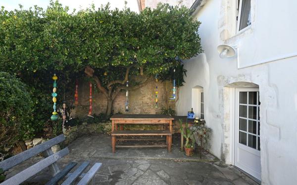 Maison à vendre    7 pièces •  Saint-Clément-des-Baleines