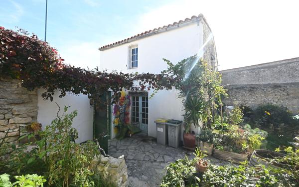 Maison à vendre    7 pièces •  Saint-Clément-des-Baleines