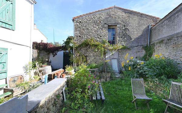 Maison à vendre    7 pièces •  Saint-Clément-des-Baleines