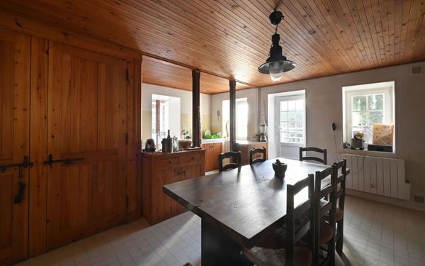 Maison à vendre    7 pièces •  Saint-Clément-des-Baleines