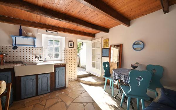 Maison à vendre    7 pièces •  Saint-Clément-des-Baleines