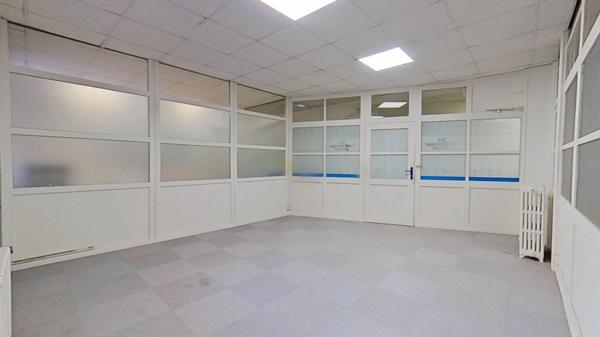 Dpt Meurthe et Moselle (54), BUREAU de 17,68 m2 à louer à MAXÉVILLE, stationnement gratuit