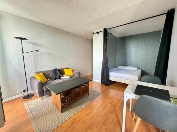 Appartement à vendre    2 pièces • 30,06 m2    Gradignan