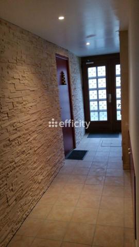 Immeuble 16 pièces - 250 m²