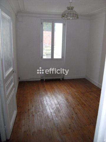 Immeuble 16 pièces - 250 m²