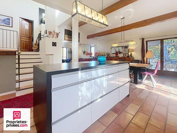 RIANS VILLA T6 avec piscine sur 13612 m²