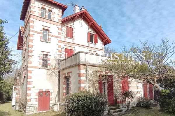 À vendre Biarritz – Villa sur vaste parc en cœur de ville