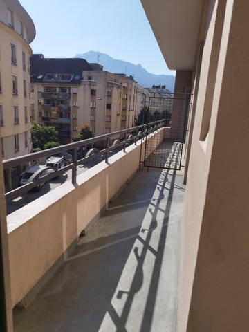 Appartement 3 pièce(s) 2 chambre(s) 79 m²