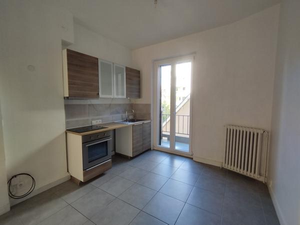Appartement 3 pièce(s) 2 chambre(s) 79 m²