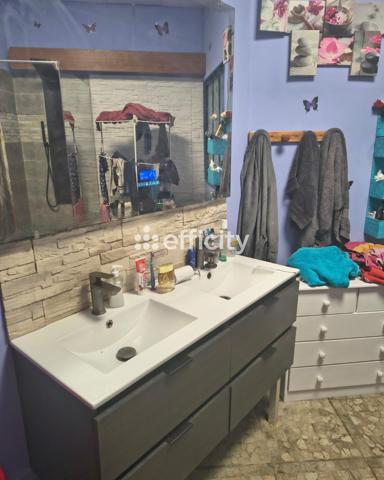 Appartement
         5 pièces
        - 145 m² Exclusivité 128 800 € *