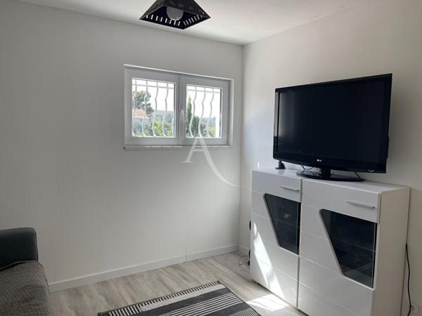 À VENDRE MAISON FAMILIALE AVEC DÉPENDANCE AUX PENNES MIRABEAU