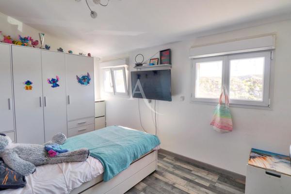 À VENDRE MAISON FAMILIALE AVEC DÉPENDANCE AUX PENNES MIRABEAU