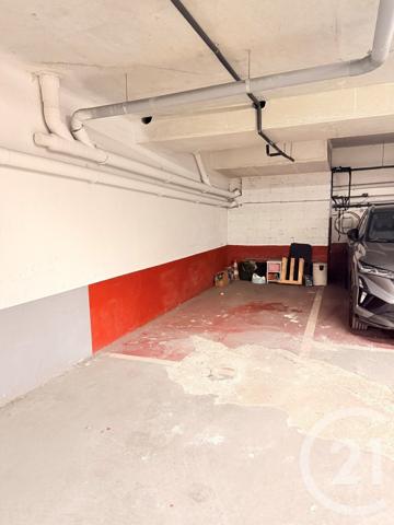 Parking à vendre  12 m2 PARIS - 75015