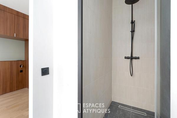 Appartement rénové dans passage confidentiel – Saint-Philippe du Roule