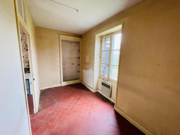 VINEUIL CENTRE MAISON A RESTAURER POTENTIEL DE 80M² HABITABLE