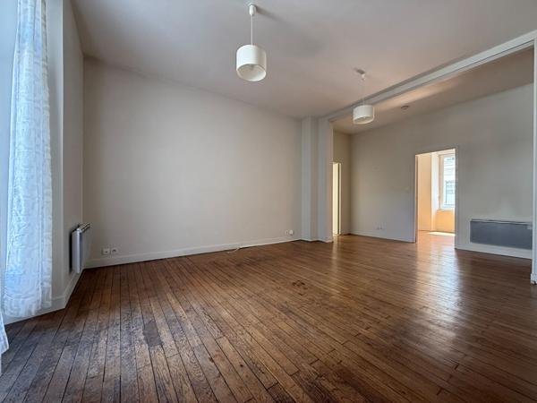 Appartement T3 Terrasse + Parking - UCO