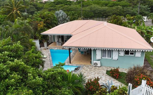 Maison à vendre    4 pièces •  Sainte-Anne