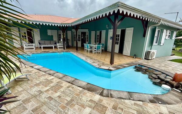 Maison à vendre    4 pièces •  Sainte-Anne