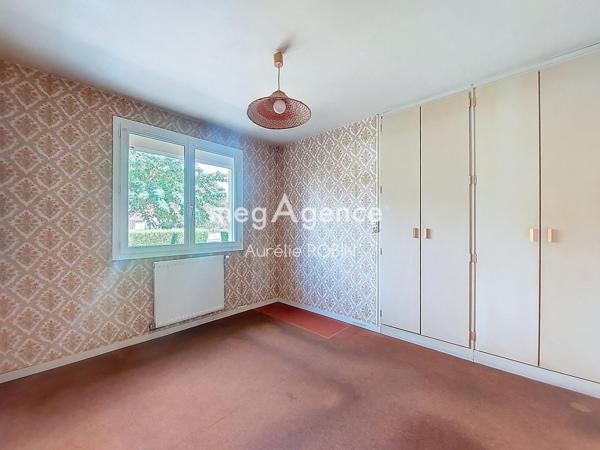 Maison à NUEIL-LES-AUBIERS, 79250 - 5 pièces 89m²