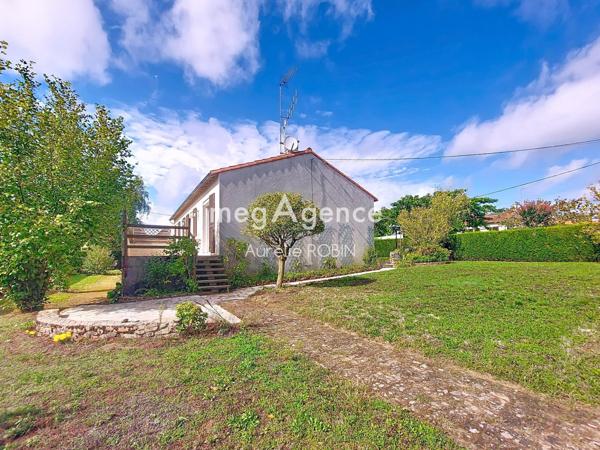 Maison à NUEIL-LES-AUBIERS, 79250 - 5 pièces 89m²