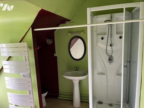 Ensemble immobilier au coeur de SOURDEVAL (50)