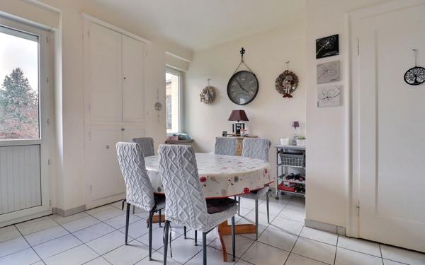 Immeuble à vendre    9 pièces •  Freyming-Merlebach