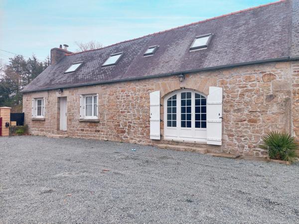 Maison à PLOUNEVEZ-MOEDEC, 22810 - 7 pièces 160m²