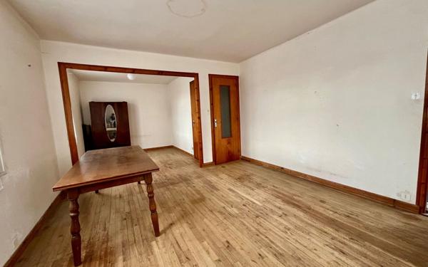 Maison à vendre    3 pièces • 65,84 m2 Rostrenen