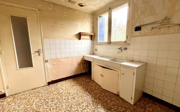 Maison à vendre    3 pièces • 65,84 m2 Rostrenen