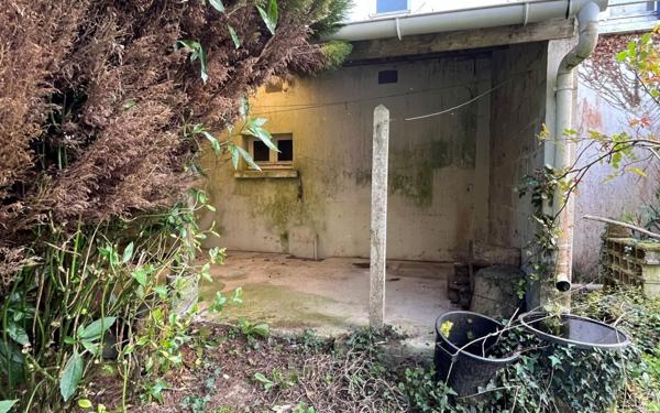 Maison à vendre    3 pièces • 65,84 m2 Rostrenen