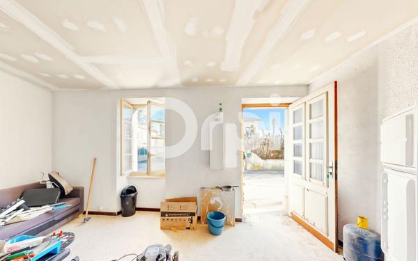 Maison à vendre    3 pièces • 103,30 m2 Saint-Alban-Auriolles