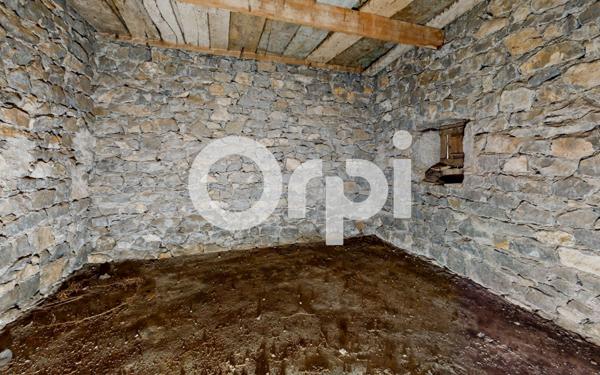 Maison à vendre    3 pièces • 103,30 m2 Saint-Alban-Auriolles