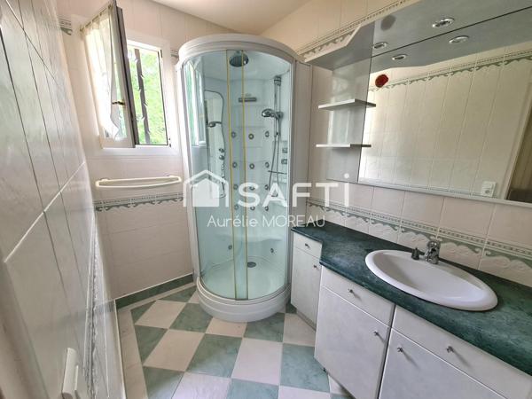 Maison plain-pied 3ch grand jardin piscine
