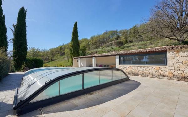 Maison à vendre    8 pièces • 220 m2 Forcalquier