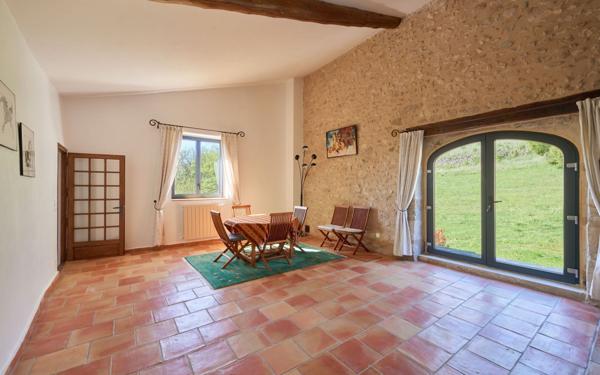 Maison à vendre    8 pièces • 220 m2 Forcalquier