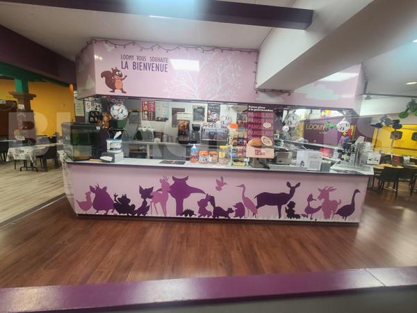 Plaine de jeux sur axe stratégique