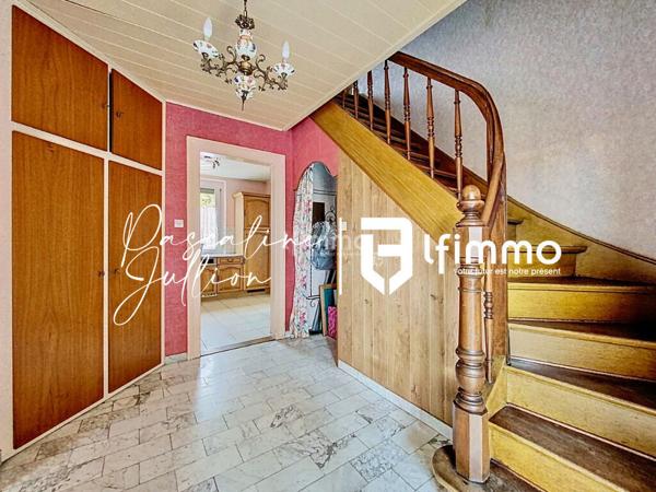 Vaste maison au potentiel multiple