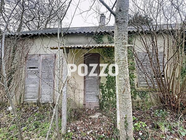 Pirou plage , 900 mètres de la plage, maison cadastrée à démolir ou à restaurer sur un terrain de 1130 m² PIROU